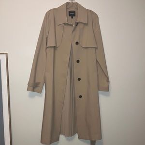Express Women’s medium beige trench coat brand new